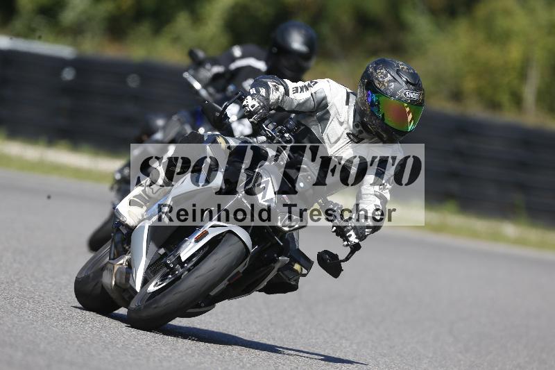 /Archiv-2025/48 25.08.2025 Cornu Master School ADR/blau-bleu/78